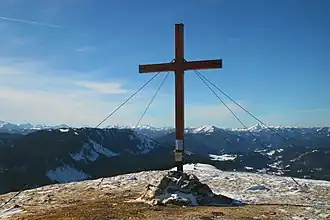 Blick vom Gipfelkreuz der Wildalpe nach Westen