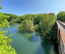 Eisenbahnbrücke bei Wilhelmstal über die aufgestaute Wupper