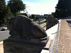 Wisente von August Gaul auf der Freitreppe