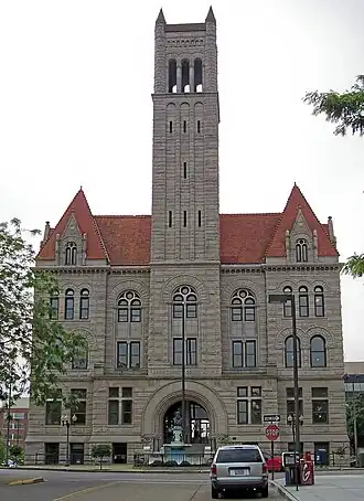 Wood County Courthouse in Parkersburg