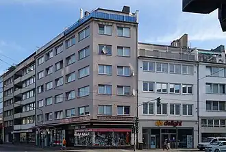 Alteingesessenes Geschäft für Festartikel, Orden etc., seit 2022 Kfz‑Gutachterzentrale