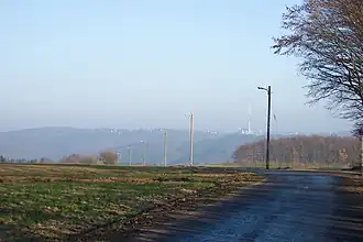 Der Burggrafenberg ist rechts unterhalb der Müllverbrennungsanlage zu sehen