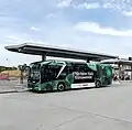 E-Bus der wupsi am Busbahnhof Lev.-Opladen.