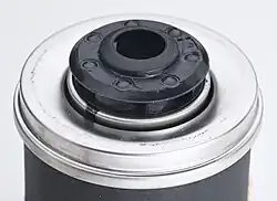 Kugelmotor ohne Pumpengehäuse. Das schwarze Schaufelrad ist sichtbar.