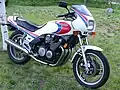 Ein typisches Sportmotorrad der 1980er war die Yamaha XJ900 von 1983 – alle Bauteile sind gut zu erkennen und nicht verdeckt