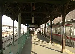 Früherer Bahnsteig der Yashiro-Linie (2011)