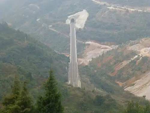 Xiaoxingzhai Tunnel zwischen Yuxi und Tonghai