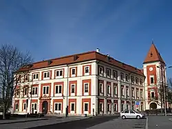 Schloss Ostrov, früher auch als Schlickschloss bezeichnet