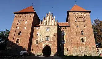 Eingangsseite der Burg