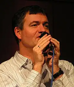 In fast allen Liedersammlungen des Neuen Geistlichen Liedes ist der Journalist und Theologe Christoph Zehendner mit Werken präsent