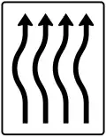 Zeichen 513–13 Verschwenkungs­tafel, kurze Verschwenkung – ohne Gegenverkehr – vierstreifig nach links