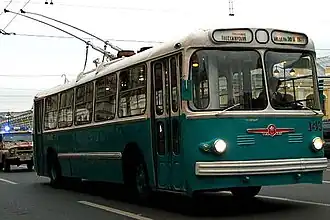 Museumsoberleitungsbus vom Typ SiU-5 in Sankt-Petersburg