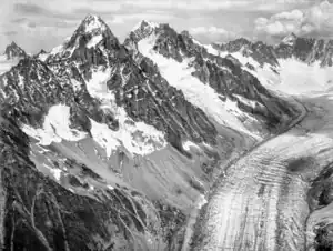 Aiguille d’Argentière (rechts) und Aiguille du Chardonnet, Ballonaufnahme von Eduard Spelterini ca. 1909